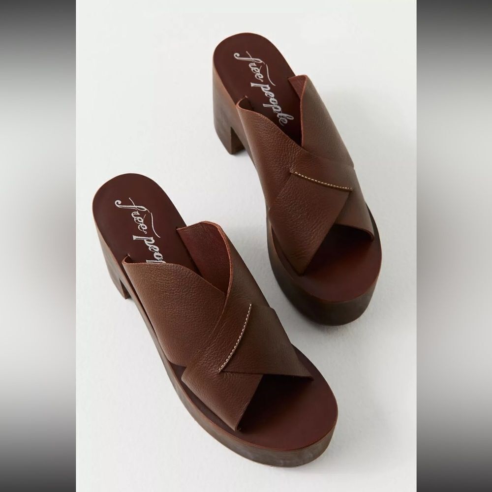 Free People Kora Platform Clogs Chunky Wooden Platform Leather upper - Picture 4 of 9